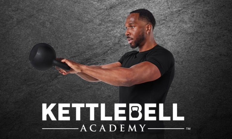 entrena-con-columpios,-cargadas-y-arrancadas-en-kettlebell-academy-de-amoila-cesar